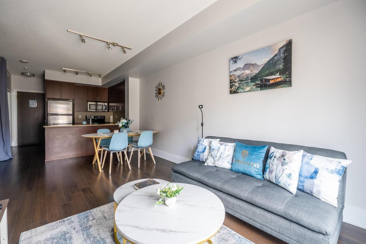 Beautiful Condos In The Heart Of Downtown By Globalstay Торонто Екстериор снимка