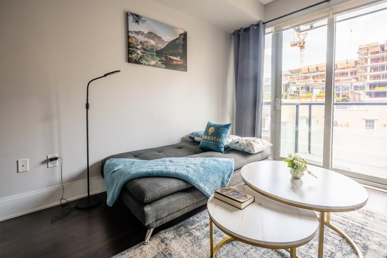 Beautiful Condos In The Heart Of Downtown By Globalstay Торонто Екстериор снимка