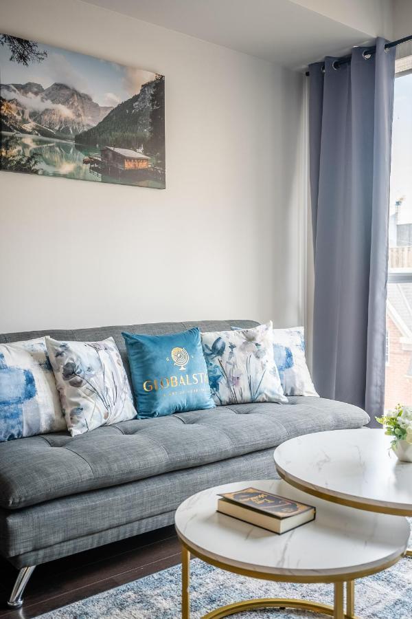 Beautiful Condos In The Heart Of Downtown By Globalstay Торонто Екстериор снимка